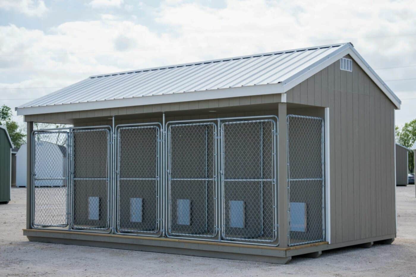 commercial dog kennel features