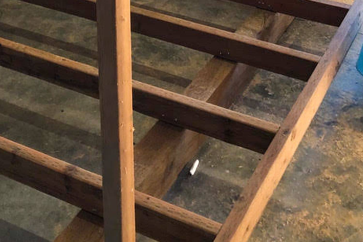 high quality dog shed pressure treated floor