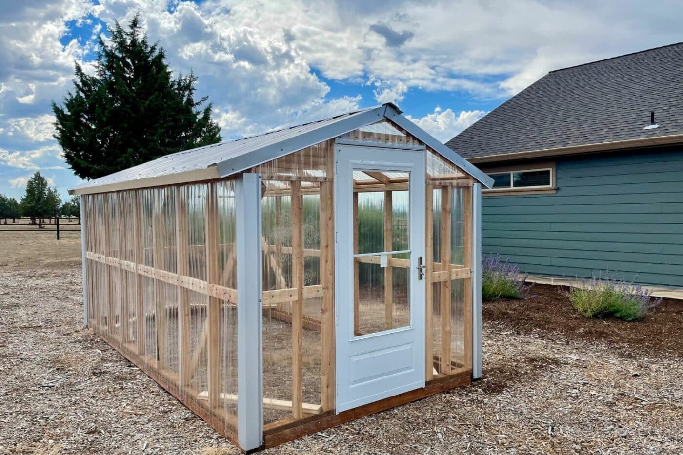 greenhouses and dog kennels for sale in gresham or