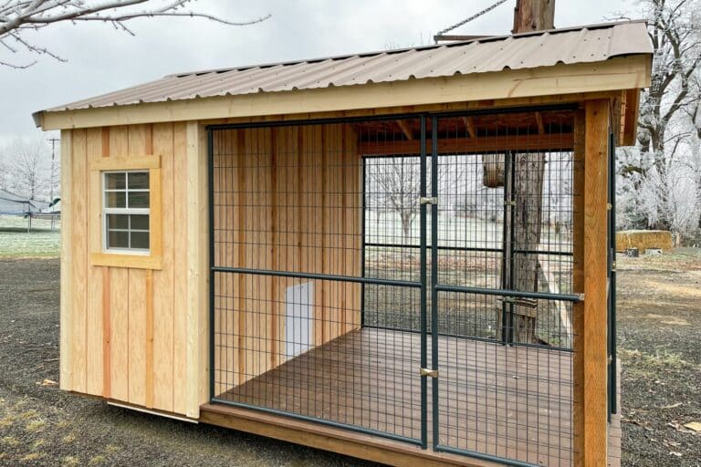 stain and insulation for dog house