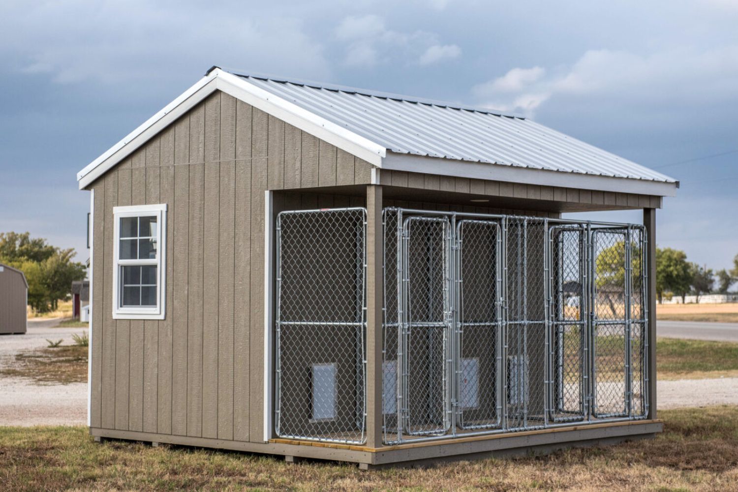 my barnyard- elite dog kennel for ten dogs-
